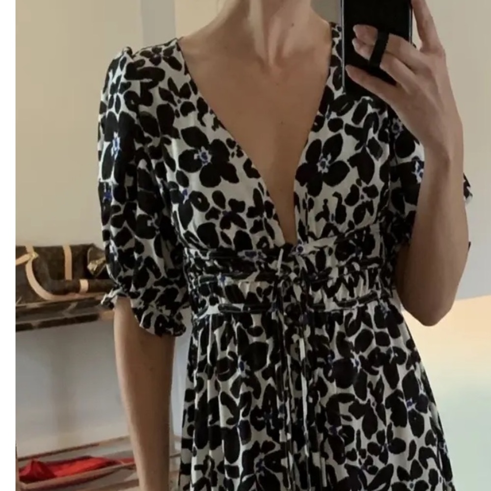 Love, Whit Puff Sleeve Dress